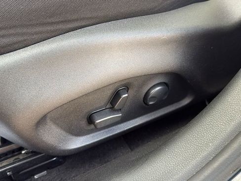 Used 2022 Jeep Renegade Latitude w/ Convenience Group image 19