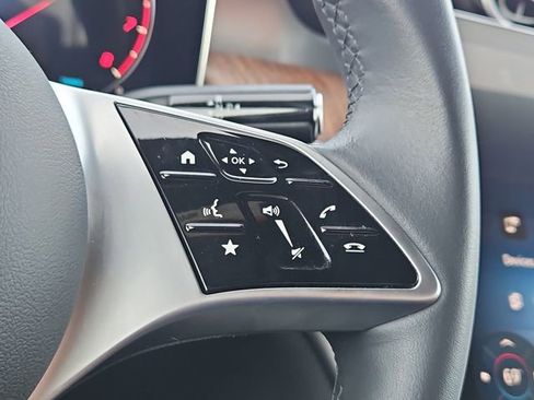 Used 2024 Mercedes-Benz GLC 300 GLC 300 image 26