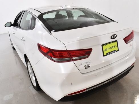 Used 2018 Kia Optima S FWD image 14