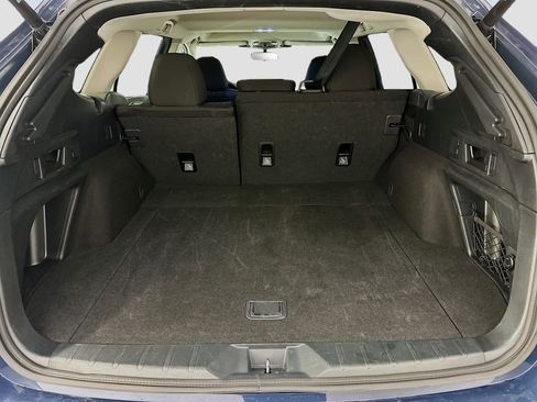 Used 2025 Subaru Outback Premium image 31