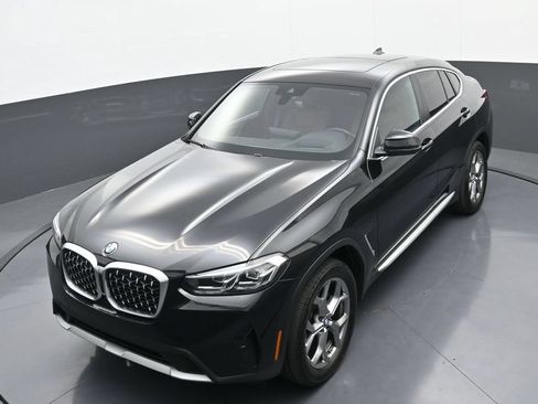 Used 2025 BMW X4 xDrive30i AWD/4WD image 31
