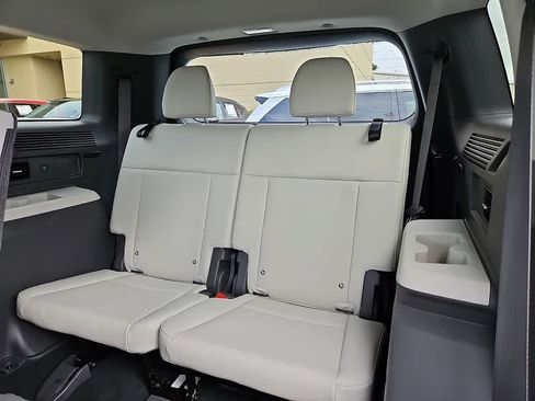 Certified 2026 Hyundai Santa Fe SEL FWD image 10