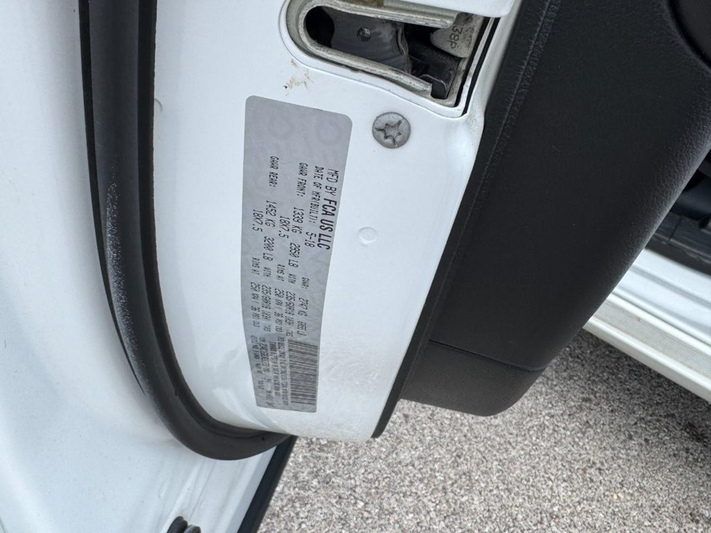 Used 2018 Chrysler Pacifica Touring-L Plus FWD image 27