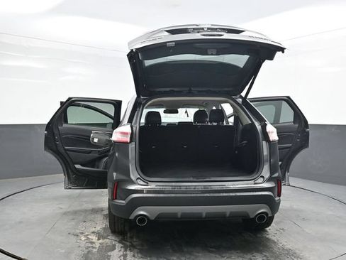Used 2019 Ford Edge Titanium w/ Cold Weather Package AWD/4WD image 47