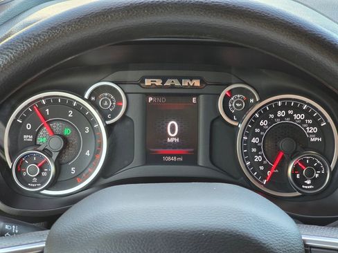 Used 2025 RAM 3500 Tradesman w/ Chrome Appearance Group image 30