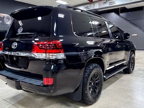 Used 2019 Toyota Land Cruiser AWD/4WD image 12