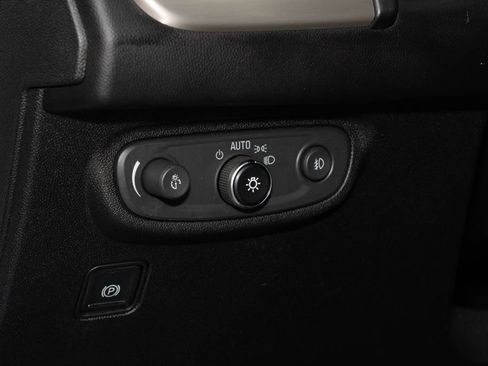 Used 2018 GMC Terrain Denali FWD image 25