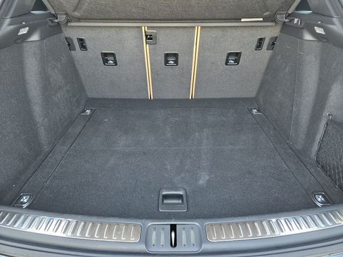 Certified 2026 Porsche Macan AWD/4WD image 31