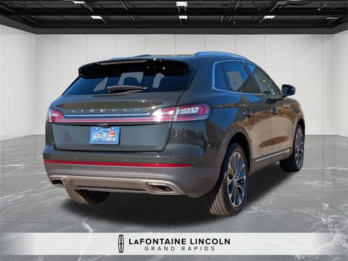 Certified 2023 Lincoln Nautilus Reserve image 5