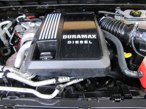 Used 2024 Chevrolet Silverado 1500 Custom Trail Boss AWD/4WD image 40