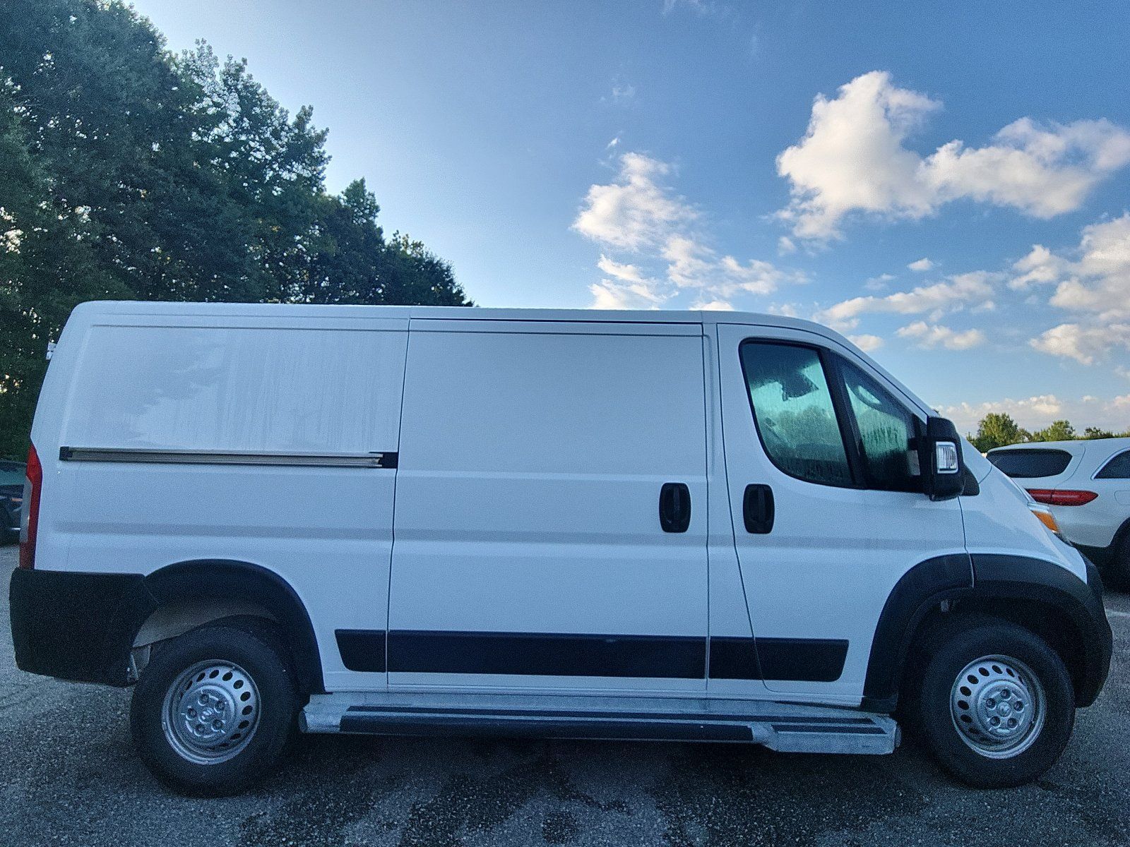 Used 2025 RAM ProMaster 2500 w/ U-Haul Equipment Group FWD image 6