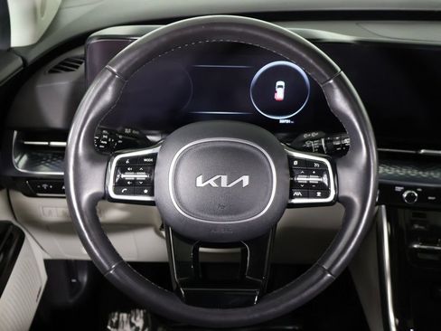 Used 2024 Kia Carnival SX Prestige FWD image 45