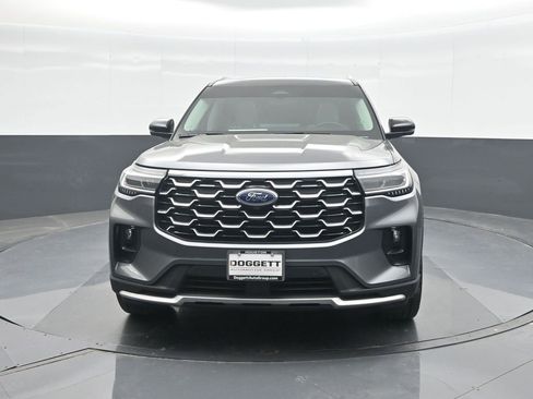Certified 2025 Ford Explorer Platinum w/ Ultimate Package AWD/4WD image 5