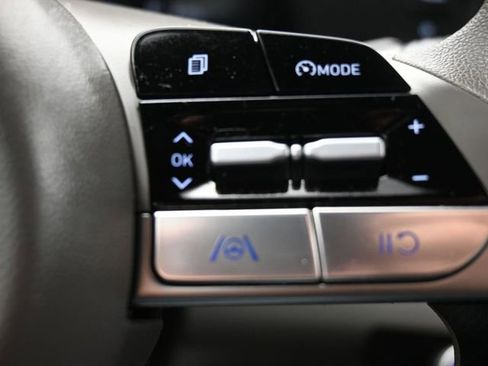 Used 2022 Hyundai Elantra SEL w/ Cargo Package image 22