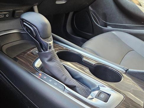 Used 2024 Chevrolet Malibu LT image 12