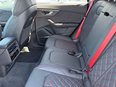 New 2026 Audi SQ8 Prestige image 29