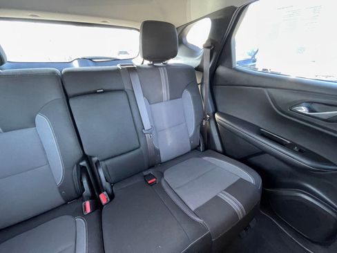 Used 2025 Chevrolet Blazer LT FWD image 32