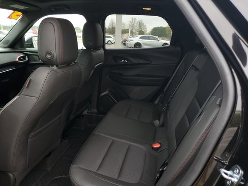 Used 2023 Chevrolet TrailBlazer RS w/ Sun and Liftgate Package image 12