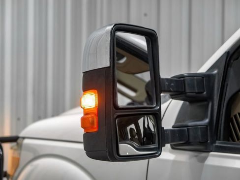 Used 2016 Ford F250 Lariat w/ Lariat Interior Package image 36