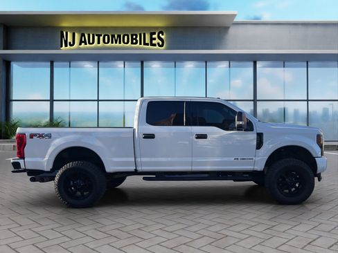 Used 2019 Ford F250 XLT w/ FX4 Off-Road Package image 8