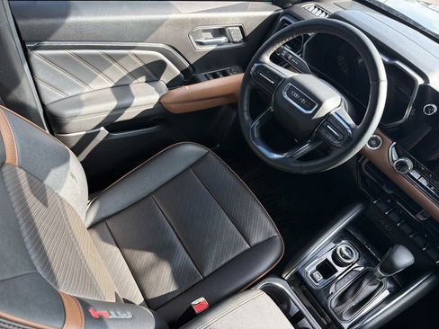 Used 2023 GMC Canyon AT4 w/ AT4 Premium Package image 10