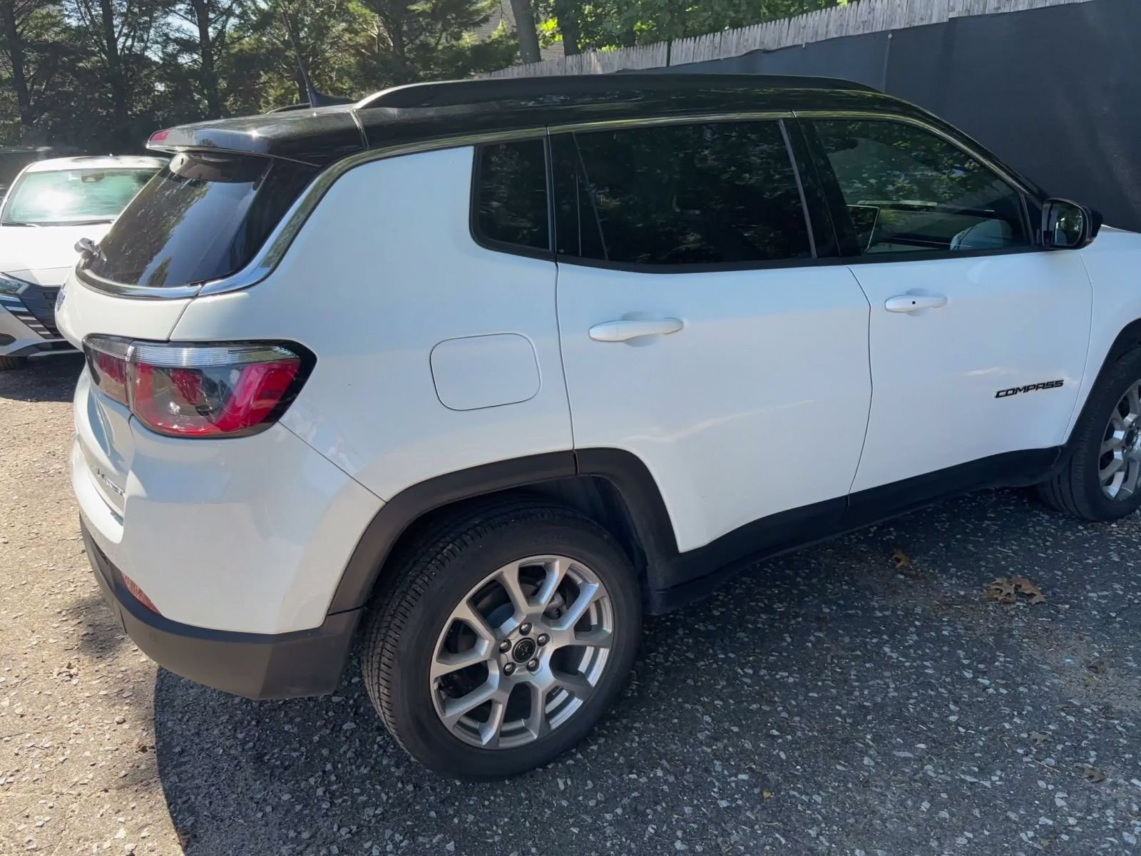 Used 2025 Jeep Compass Limited AWD/4WD image 14