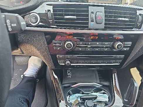 Used 2017 BMW X3 sDrive28i RWD image 3