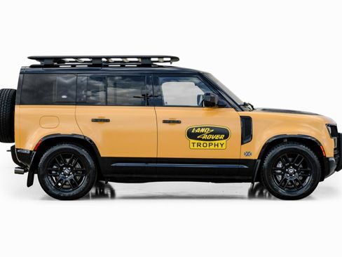 Used 2022 Land Rover Defender 110 X-Dynamic SE AWD/4WD image 7