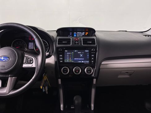 Used 2017 Subaru Forester 2.5i Premium w/ Popular Package #2A AWD/4WD image 15