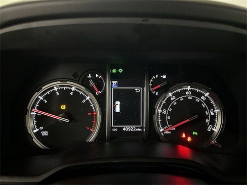 Used 2022 Toyota 4Runner Limited image 12