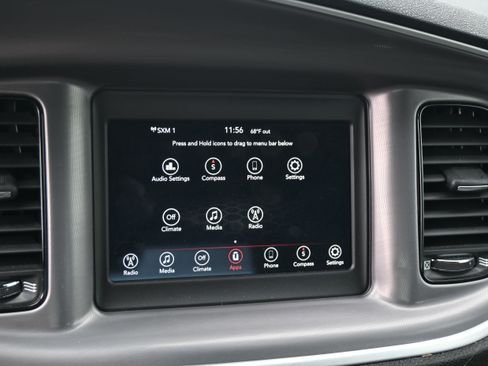 Used 2022 Dodge Charger SXT w/ Blacktop Package image 8