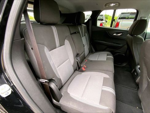 Used 2025 Chevrolet Blazer LT AWD/4WD image 19