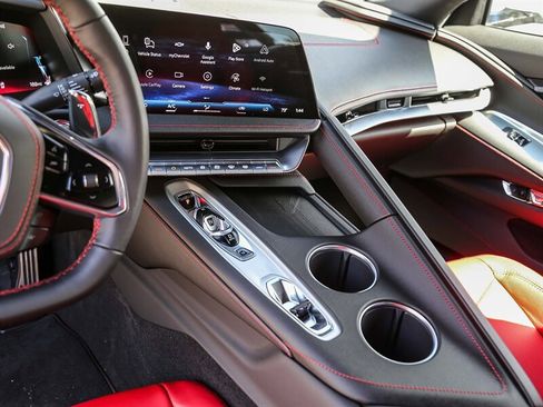 Used 2026 Chevrolet Corvette Stingray Coupe w/ Z51 Performance Package image 24