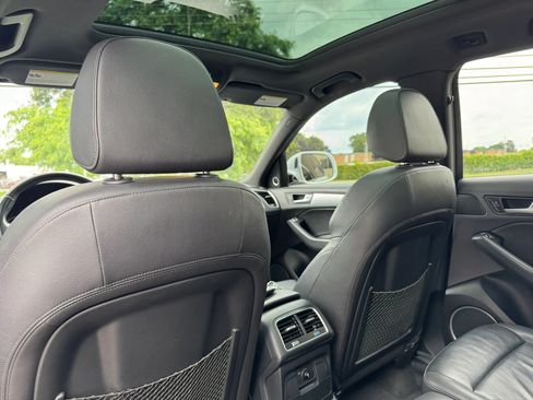 Used 2017 Audi Q5 2.0T Premium Plus w/ Technology Package AWD/4WD image 39