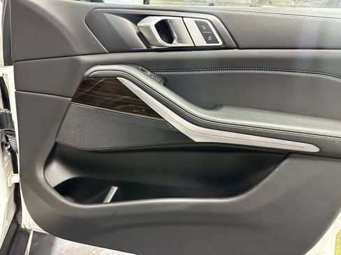 Used 2020 BMW X5 xDrive40i w/ Premium Package AWD/4WD image 28