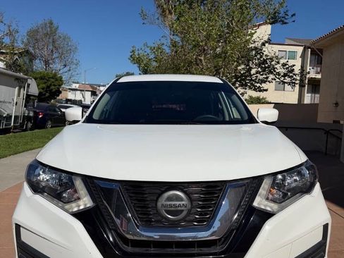 Used 2018 Nissan Rogue S image 7