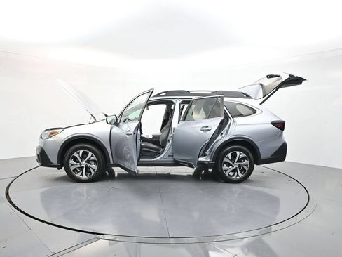 Used 2022 Subaru Outback Limited AWD/4WD image 35
