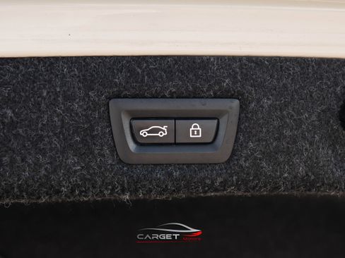 Used 2020 BMW 530i xDrive xDrive M Sport Line w/ M Sport Package image 49