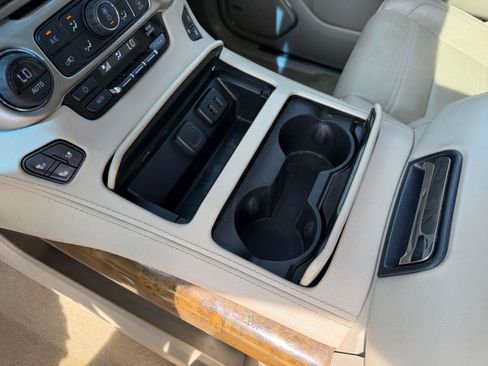 Used 2017 GMC Yukon XL Denali w/ Open Road Package image 32