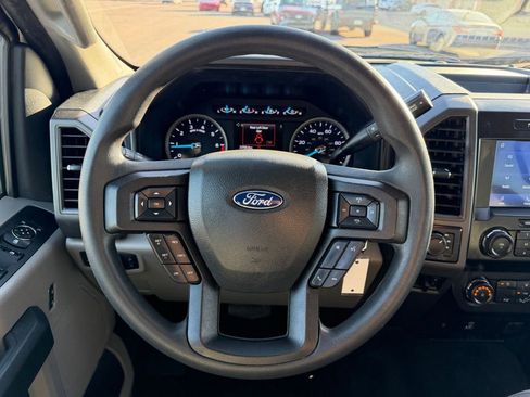 Used 2022 Ford F250 XL w/ STX Appearance Package image 29