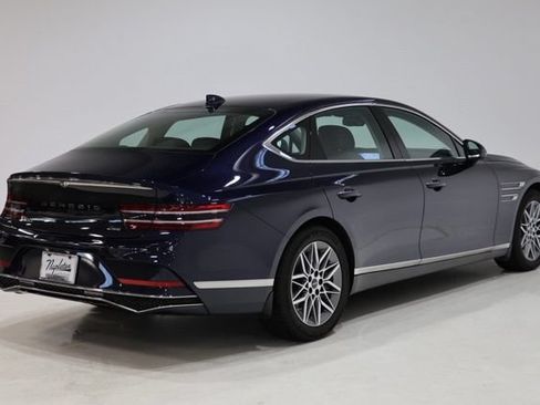 Used 2025 Genesis G80 2.5T AWD/4WD image 8
