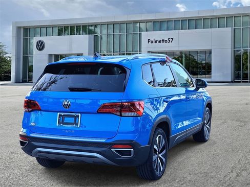 Used 2023 Volkswagen Taos SE image 4