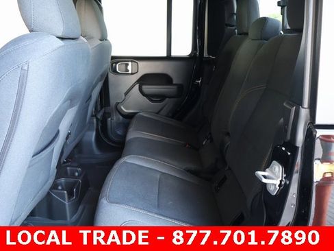 Used 2025 Jeep Gladiator Willys image 11