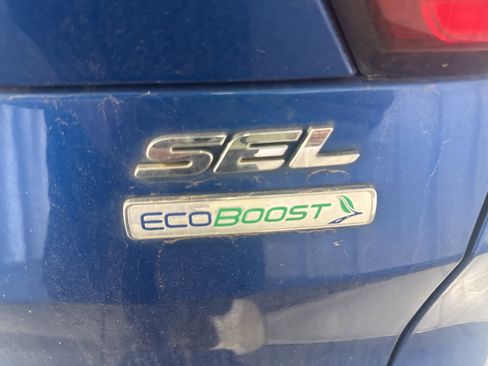 Used 2019 Ford Escape SEL image 13