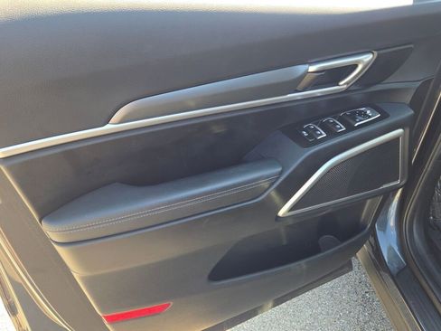 Used 2022 Kia Telluride LX image 18