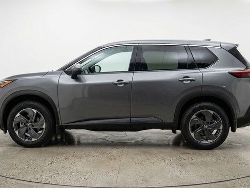 Used 2025 Nissan Rogue SV FWD image 5
