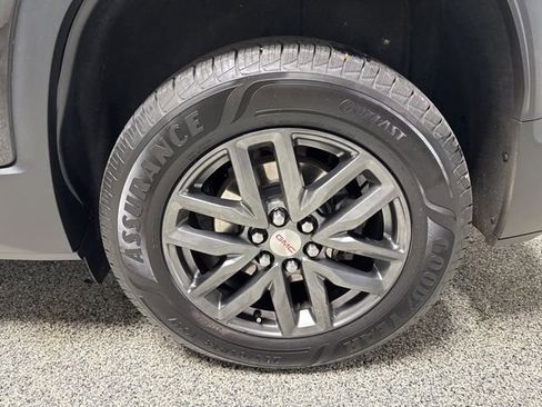 Used 2018 GMC Acadia SLT FWD image 19