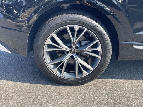 Certified 2025 Audi Q8 Prestige AWD/4WD image 9