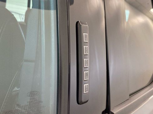 Used 2021 Ford F150 Lariat w/ Equipment Group 502A High AWD/4WD image 9
