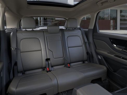 New 2025 Lincoln Corsair Grand Touring w/ Towing Package image 11